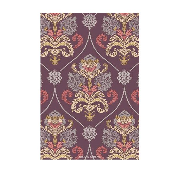 Ecco la carta da parati Anise - Sacchetto Grande, che presenta un sofisticato motivo floreale con fiori e foglie stilizzati in tonalità di rosso, oro e grigio su uno sfondo viola scuro. La ripetizione simmetrica del design evoca un'estetica elegante e vintage.