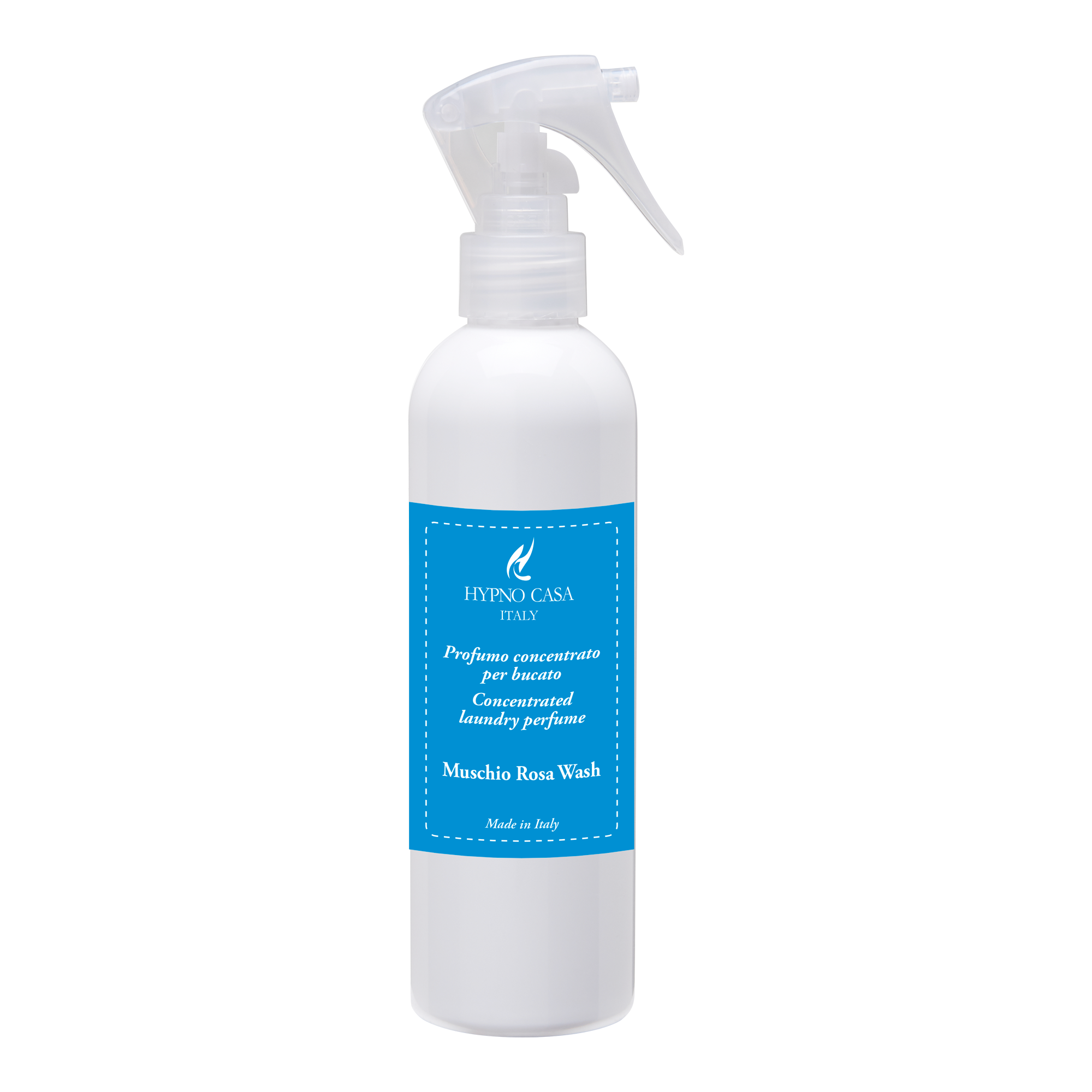 Spray Tessuti – Muschio Rosa – Hypno Casa – 250 ml Hypno Casa Un flacone spray bianco con beccuccio trasparente ed etichetta blu recante la scritta "Spray Tessuti - Muschio Rosa - Hypno Casa - 250 ml". Appositamente studiato per la biancheria, questo spray per tessuti infonde ai tuoi tessuti per la casa l'elegante fragranza di Muschio Rosa.
