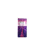 Una confezione di Horomia Monodose da 20 gr nella fragranza Aromatic Lavender raffigura un vivace campo di lavanda sotto un cielo limpido, con una confezione viola e bianca che mette in risalto il nome del marchio.