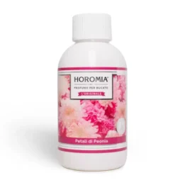 Il flacone bianco da 250 ml di "Petali di Peonia - Profuma Bucato Horomia", etichettato "L'Originale", presenta un motivo floreale rosa e bianco con immagini di peonie colorate ed è sormontato da un tappo bianco.