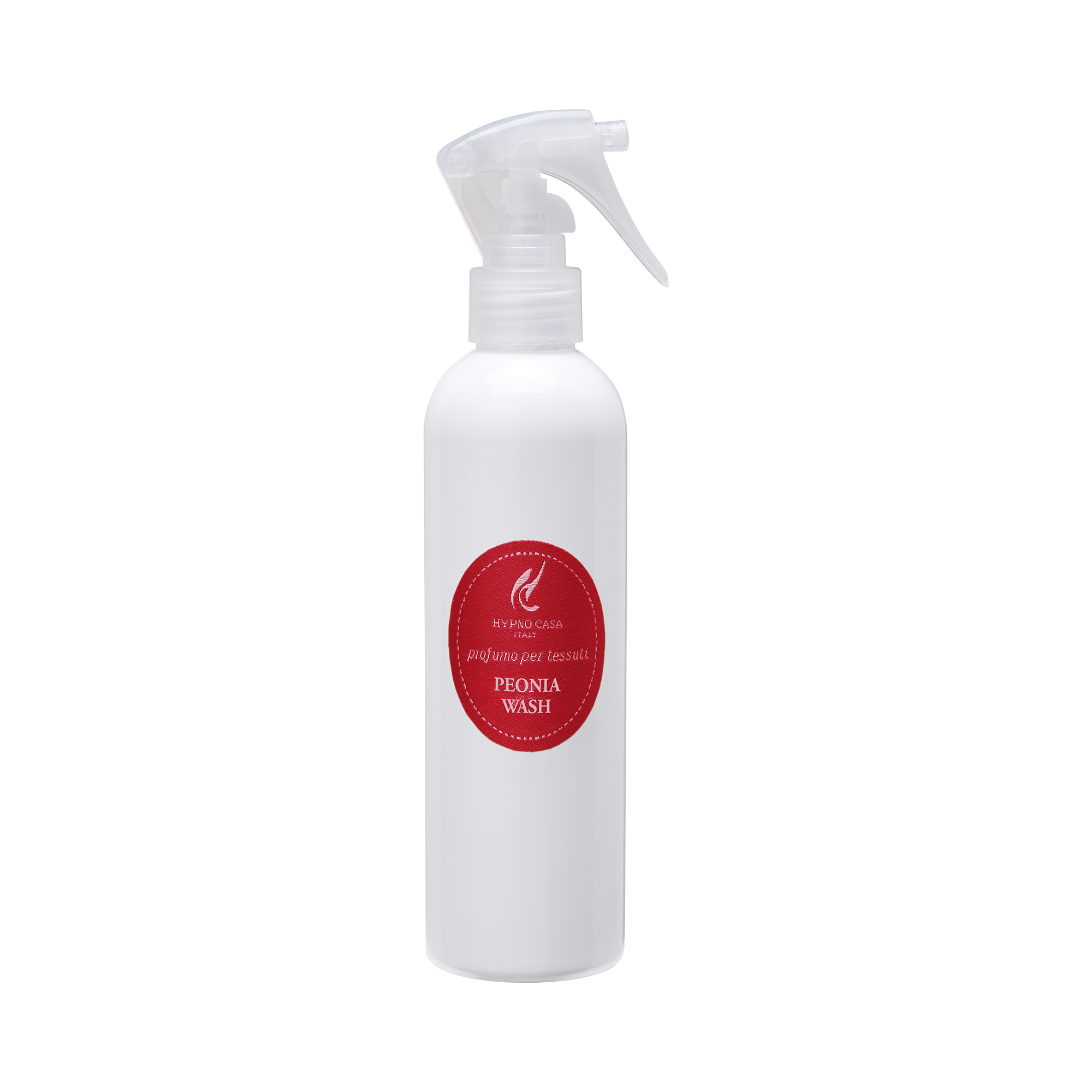 Spray per Tessuti – Peonia Wash – Hypno Casa 250 ml Hypno Casa - Spray per tessuti Un flacone spray bianco da 250 ml etichettato "Spray per Tessuti - Peonia Wash - Hypno Casa" con un'etichetta rossa e il logo Hypno Casa, su uno sfondo a tinta unita.