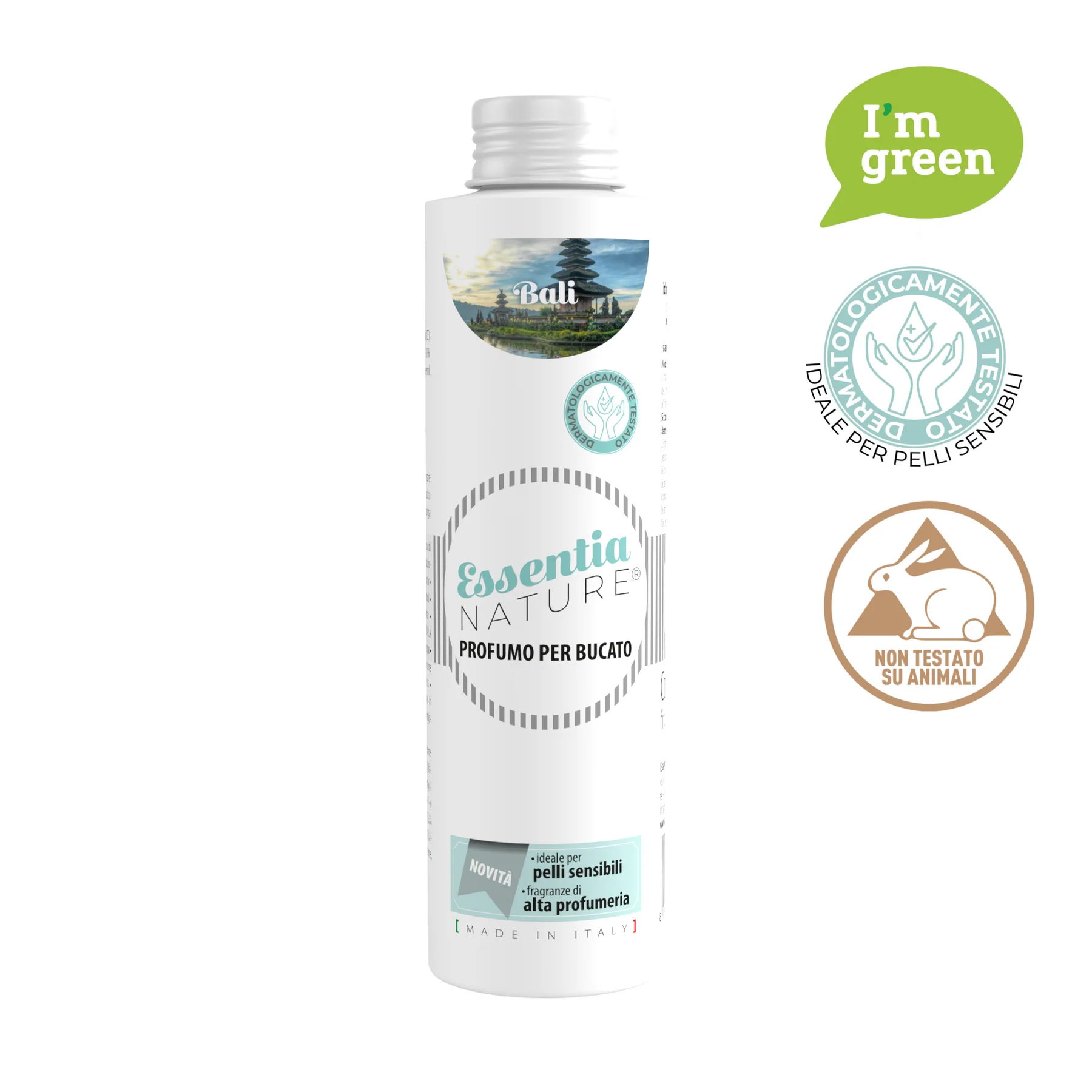 Bali – Profumo per il Bucato – Essentia 250 ml Essentia 250 ml Il flacone bianco da 250 ml di Essentia Bali Profumo per il Bucato presenta un testo in italiano, accenti verdi e un'etichetta Bali. Le icone indicano che è adatto alle pelli sensibili, ecologico e cruelty-free.