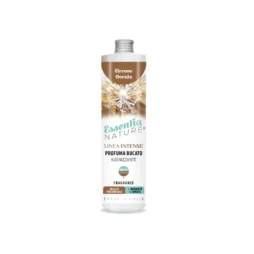 Flacone da 250 ml di Essentia Zircone Dorato Profumo per il bucato, con etichetta marrone e bianca e tappo argentato. Prodotto in Italia, questo profumo per il bucato è perfetto per rinfrescare il bucato.