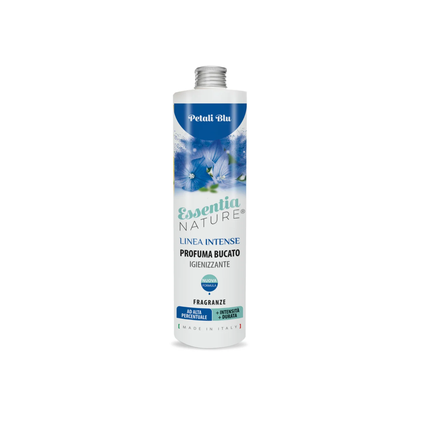 Petali Blu – Profumo per il bucato – Essentia 250 ml Essentia 250 ml Un flacone da 250 ml di Essentia Petali Blu Profumo per il bucato, caratterizzato da una grafica di fiori e farfalle blu su sfondo bianco, con l'etichetta "Made in Italy".
