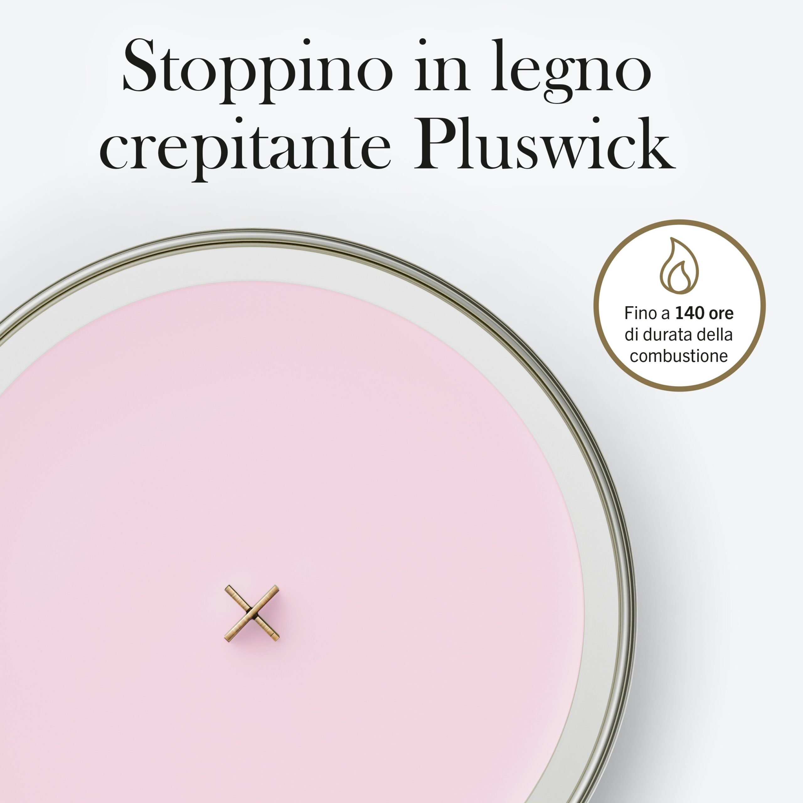 Cherry Blossom And Vanilla – Candela Grande – Woodwick Giara Grande 5 La candela “Cherry Blossom And Vanilla - Candela Grande - Woodwick”, di colore rosa, è raffigurata dall'alto; presenta uno stoppino in legno Pluswick e una scritta in italiano che ne indica la durata di combustione fino a 140 ore.