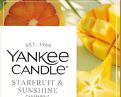Starfruit And Sunshine – Candela Grande – Yankee Candle 350 Punti Etichetta Yankee Candle con la fragranza “Starfruit & Sunshine”, raffigurante fette di carambola e un altro frutto tropicale di colore giallo-arancio sullo sfondo.
